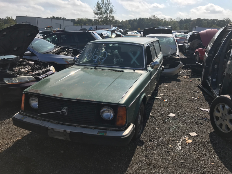 Volvo 245DL. This made me angry and sad at the same time.